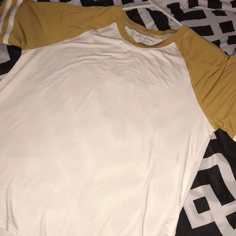 American eagle t-shirt
